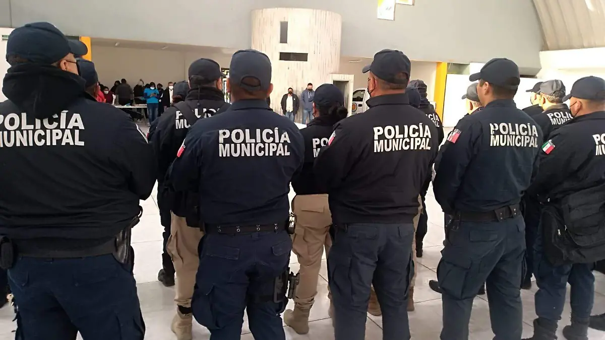 POLICIAS NO TIENEN CINCO